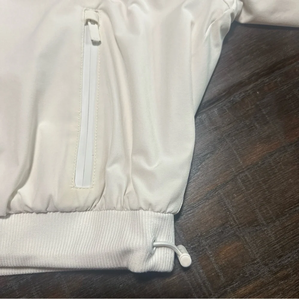 ALO Yoga Elevation Coverup 1/4 Zip Crop Fleece drawcord Hem Ivory No Tag Small? - Picture 4 of 11